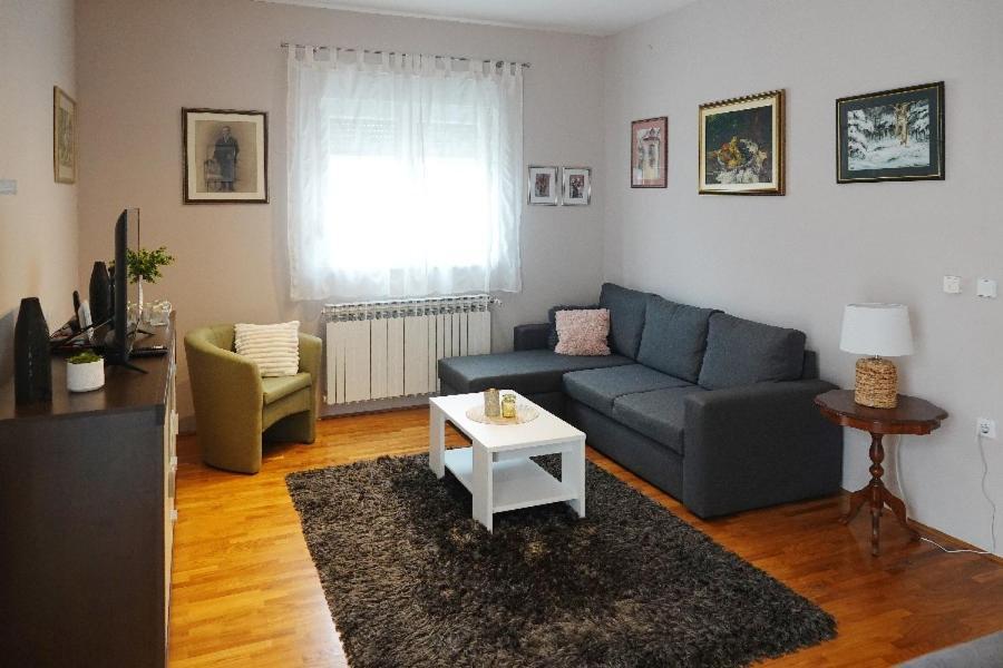 Apartman Gundulic Vinkovci Eksteriør billede