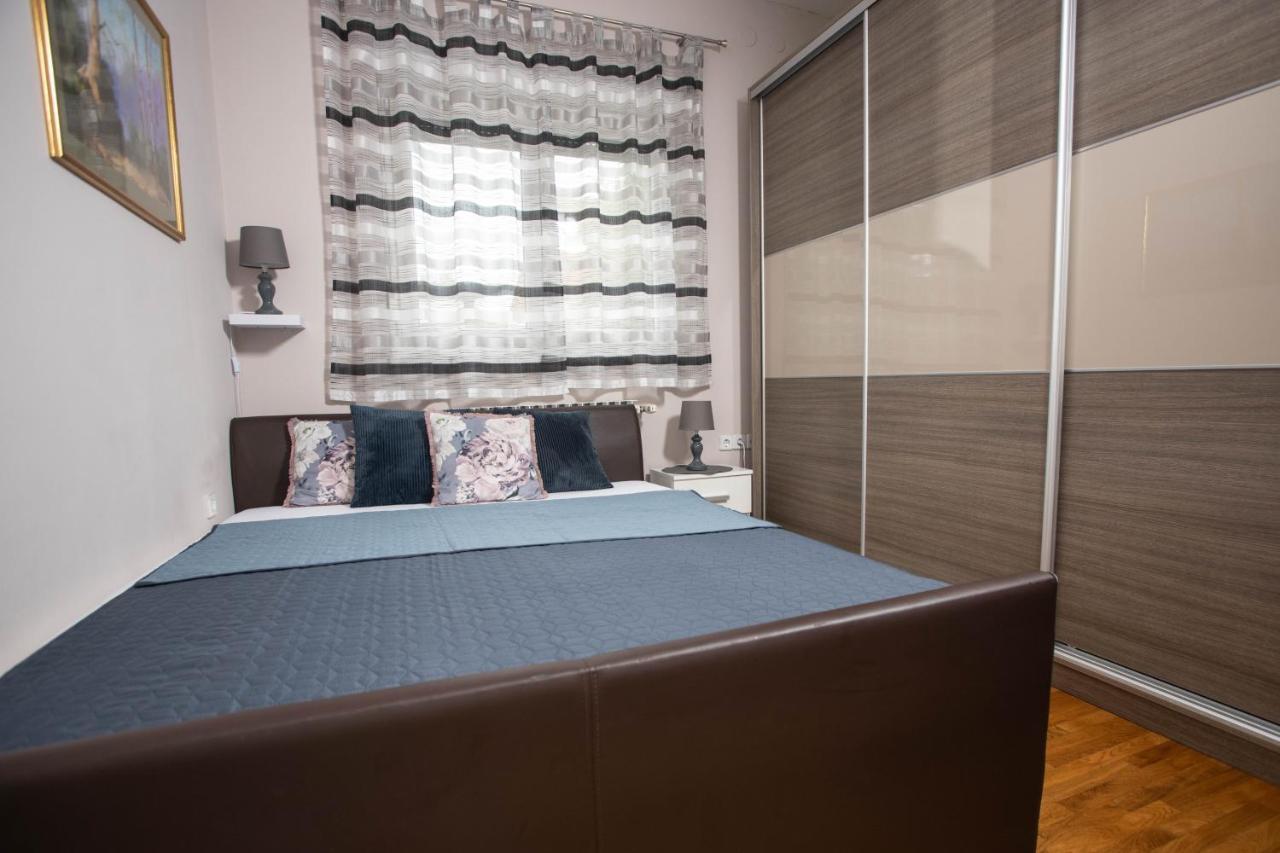 Apartman Gundulic Vinkovci Eksteriør billede