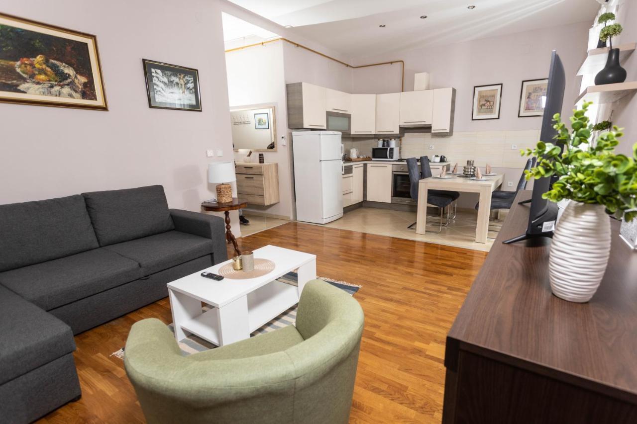 Apartman Gundulic Vinkovci Eksteriør billede