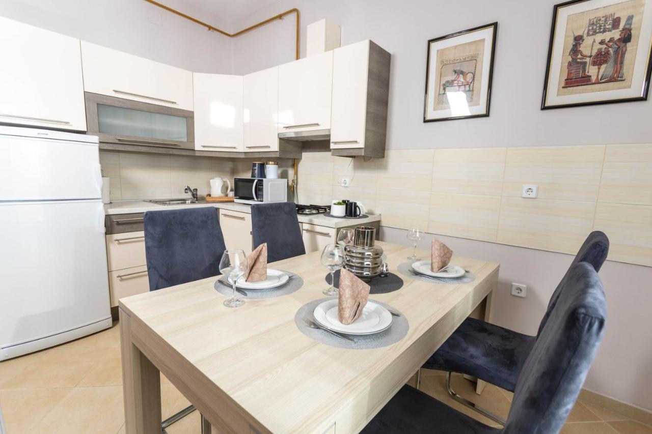 Apartman Gundulic Vinkovci Eksteriør billede