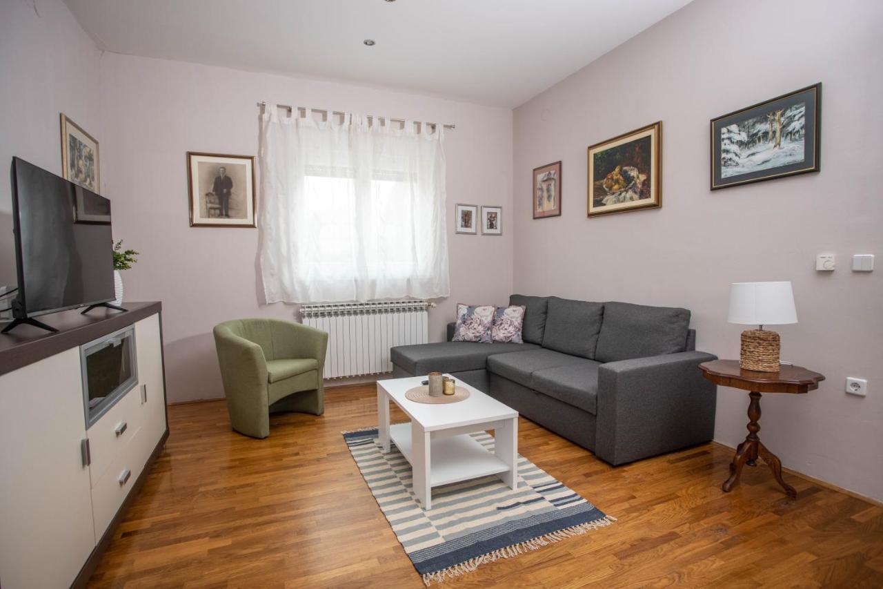 Apartman Gundulic Vinkovci Eksteriør billede
